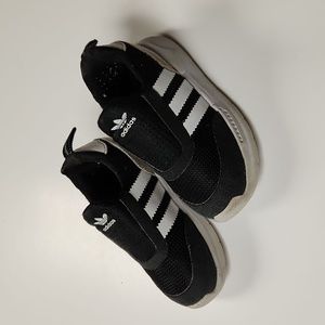 A118 adidas kids